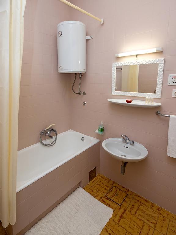 Apartments Dr. Vlasic ポドストラナ 部屋 写真